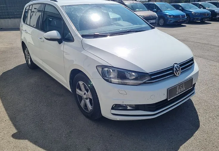 Zunanja slika - Volkswagen Touran - 1.6 TDI BMT Comfortline DSG 7 SEDEŽEV.SERVISNA - 4