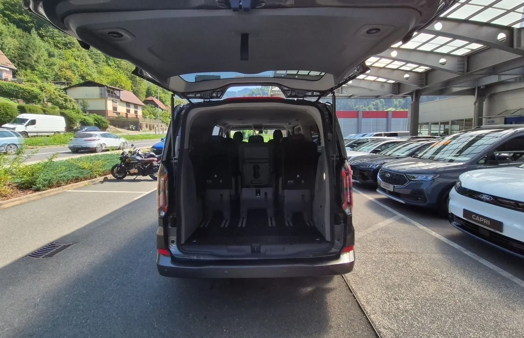 Zunanja slika - Ford Tourneo - Custom TITANIUM X AWD 2.0 TDCi 170PS L2H1 - 9