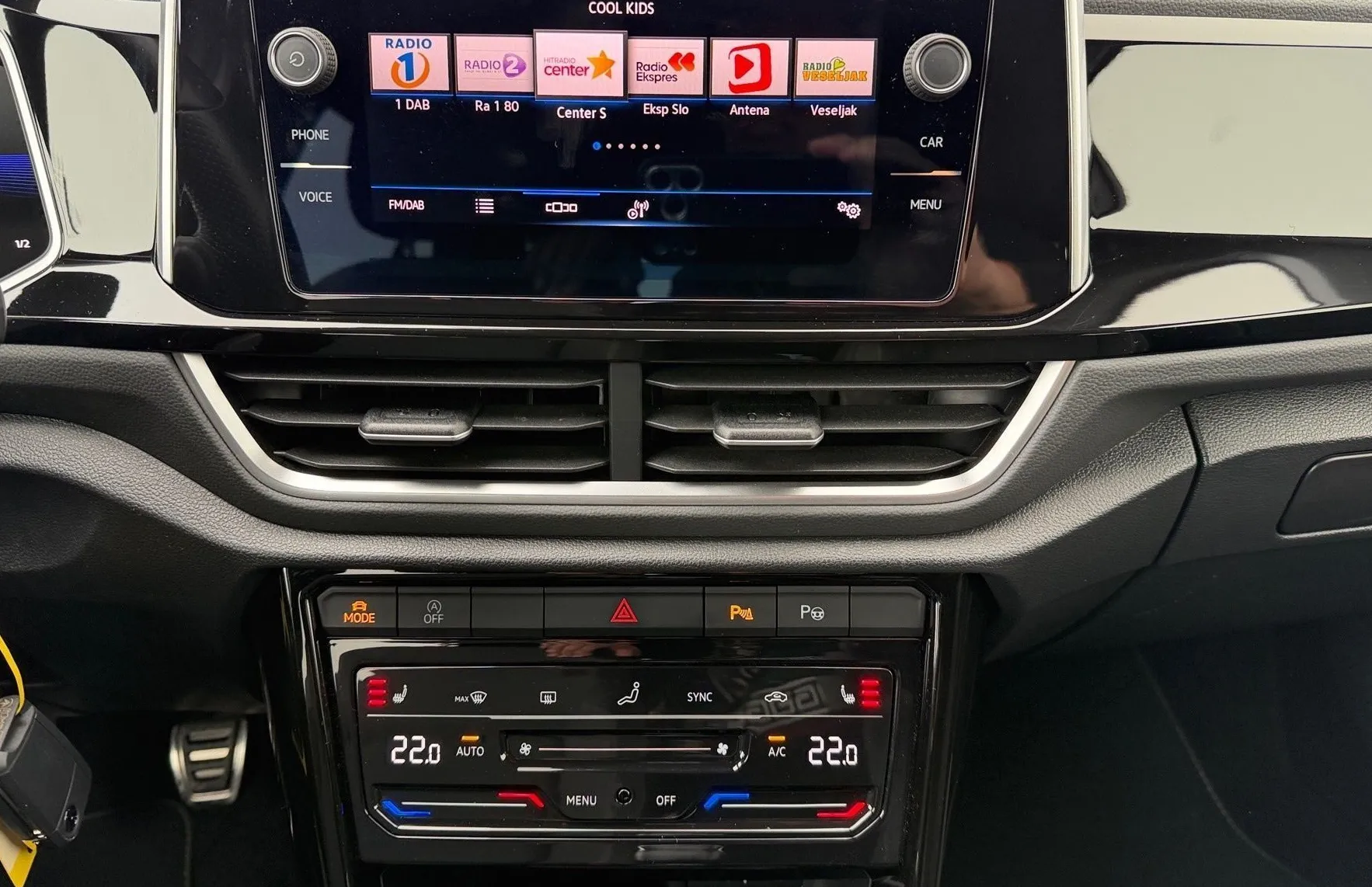 Zunanja slika - VW T-Roc - 1.0 TSI R-Line 85 KW-IQ Light-ACC-PDC-Vzvr.kamera - 9