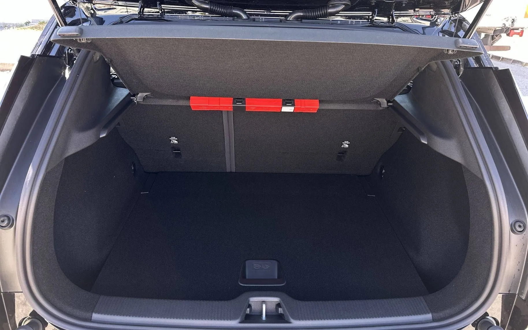 Notranja slika - Volvo EX30 - Single Motor Extended Range  69 kWh  Core - 12