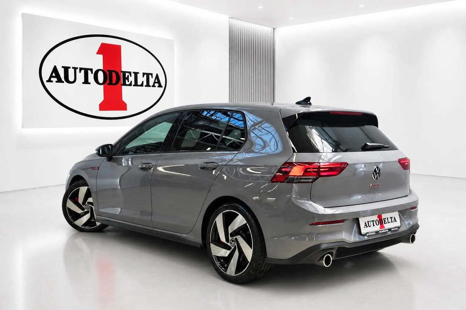 Zunanja slika - Volkswagen Golf - 2.0 TSI GTI DSG SUPER PONUDBA - 4