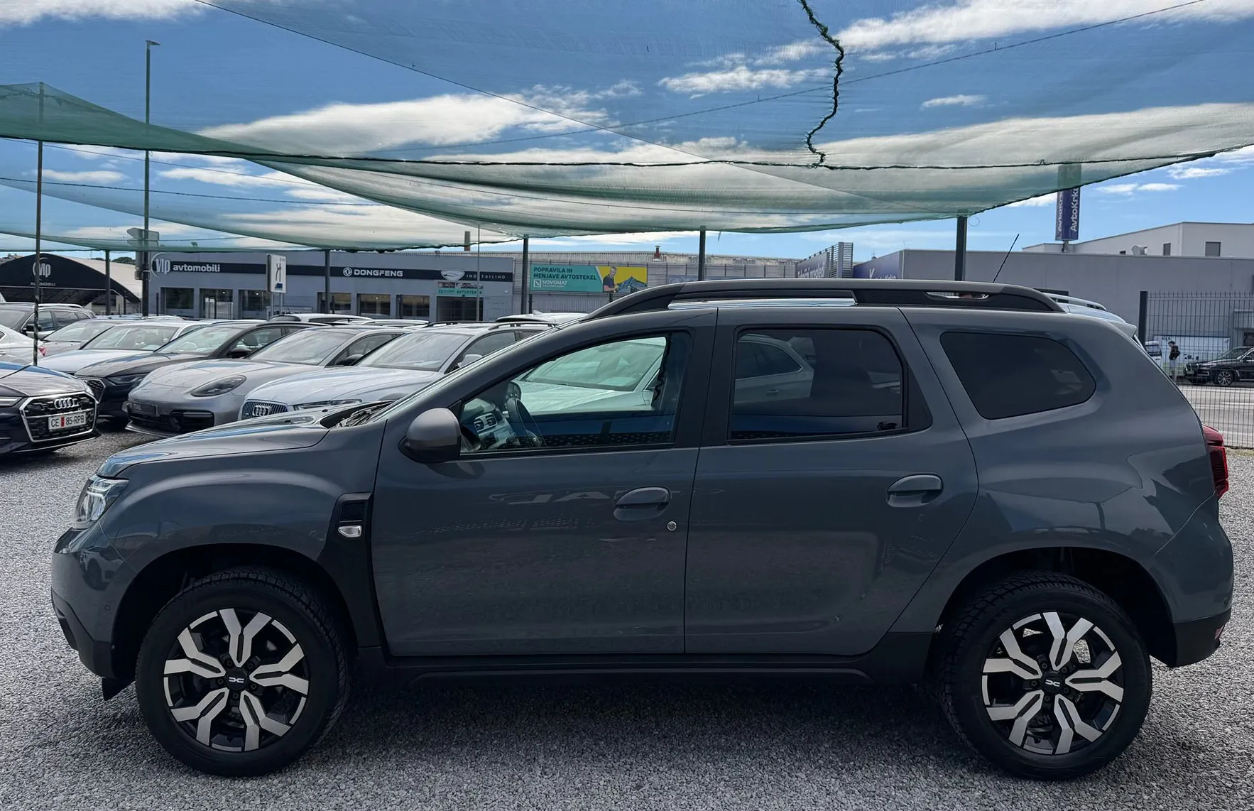 Zunanja slika - Dacia Duster - 1.5 dci-SLO-NARDO SIVA-KAMERA-MRT.KOTI-NAVI - 4