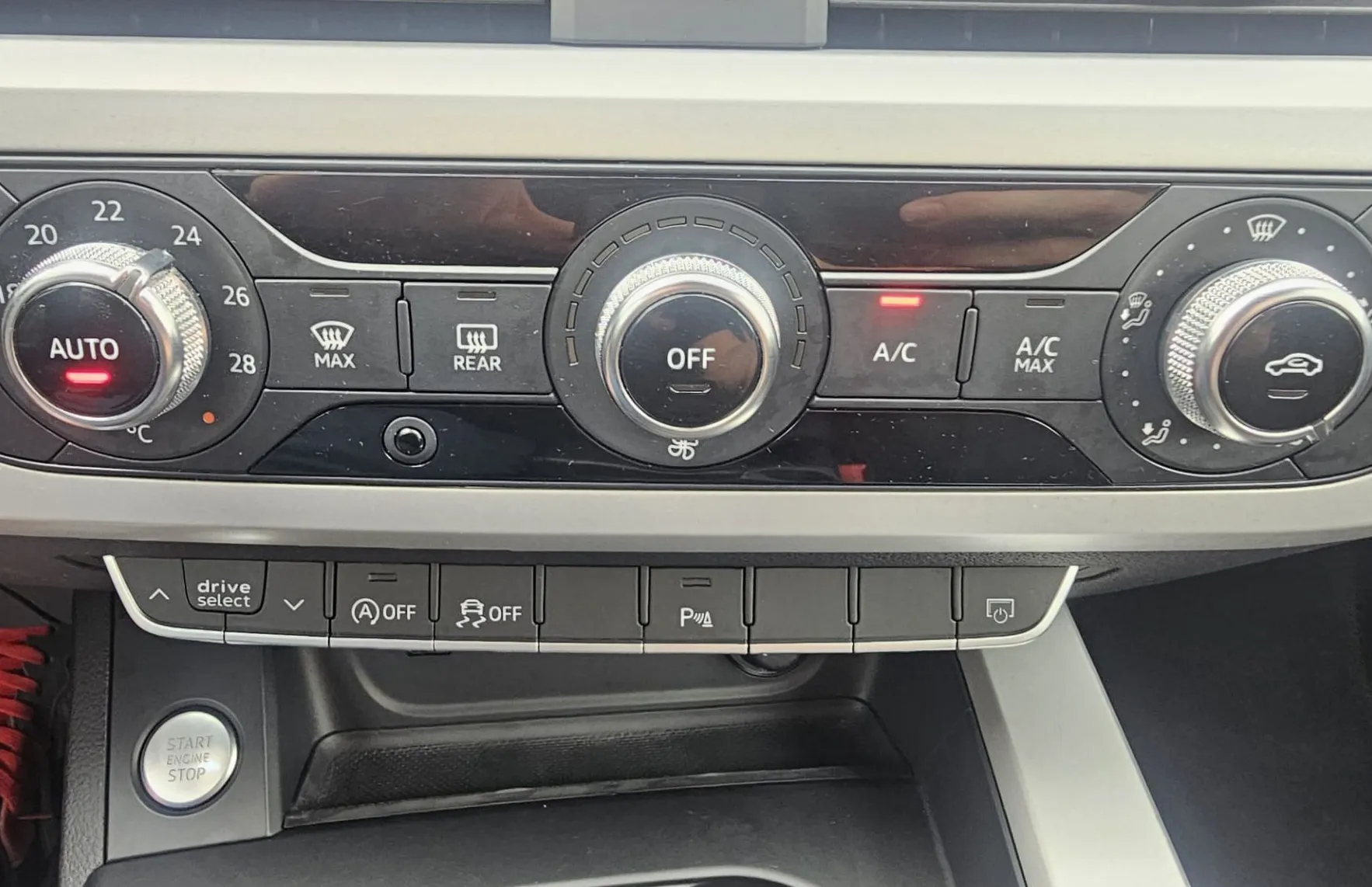 Zunanja slika - Audi A4 - Avant 40TDi 4x4Stronic |fuLED|F1|Navi|ACC|Wirtual - 14
