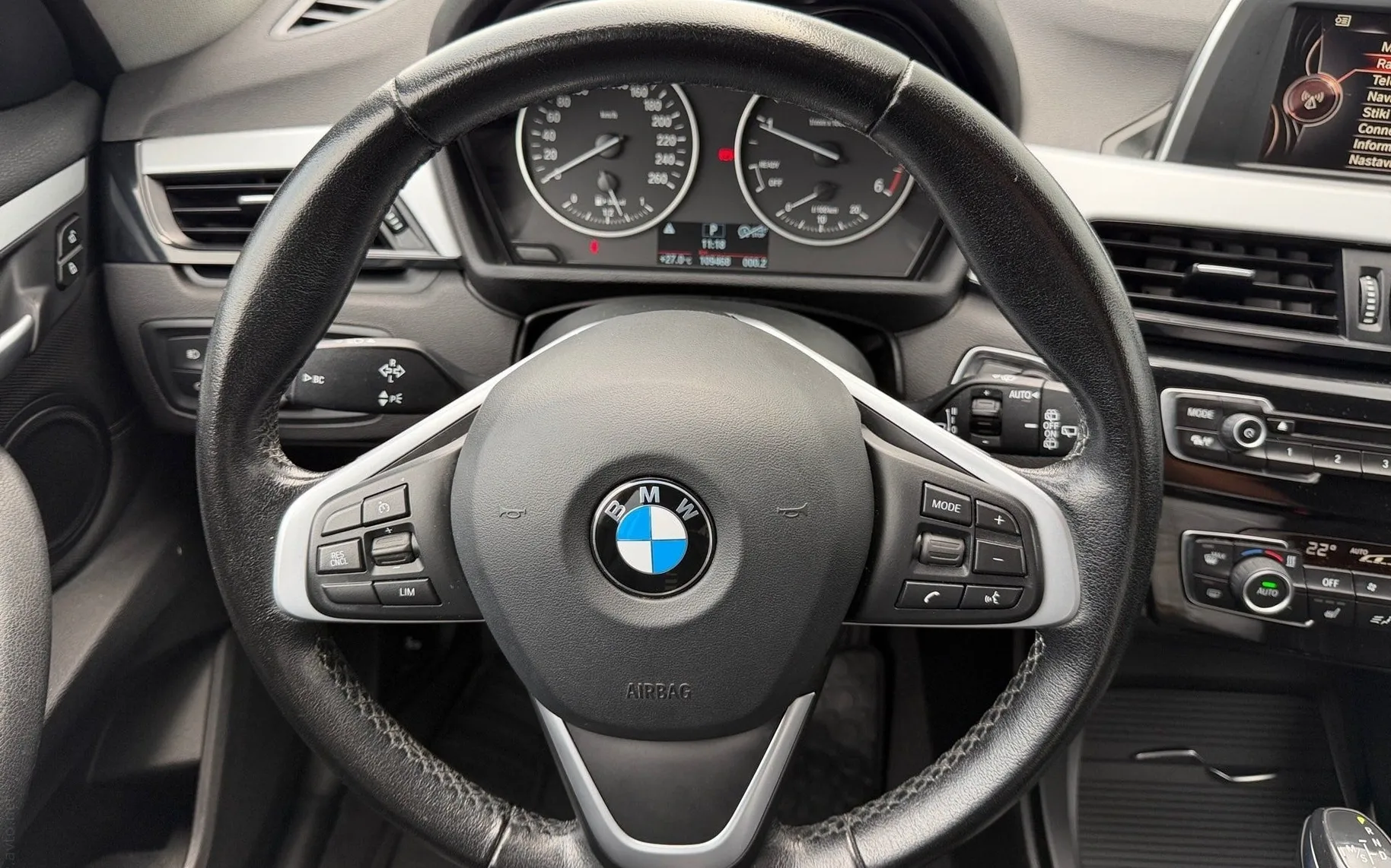 Notranja slika - BMW serija X1: - sDrive18d Advantage-LED-PDC-NAVI-Ogrevana sedeža.. - 8