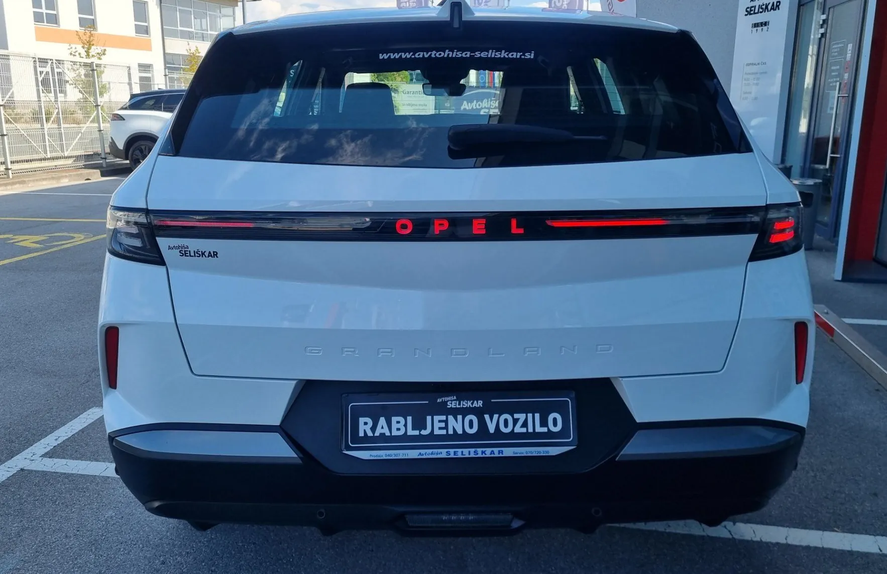 Zunanja slika - Opel Grandland - 1.2 MHEV Avtomatik - SAMO 28.780km - TOP OPREMA - 7