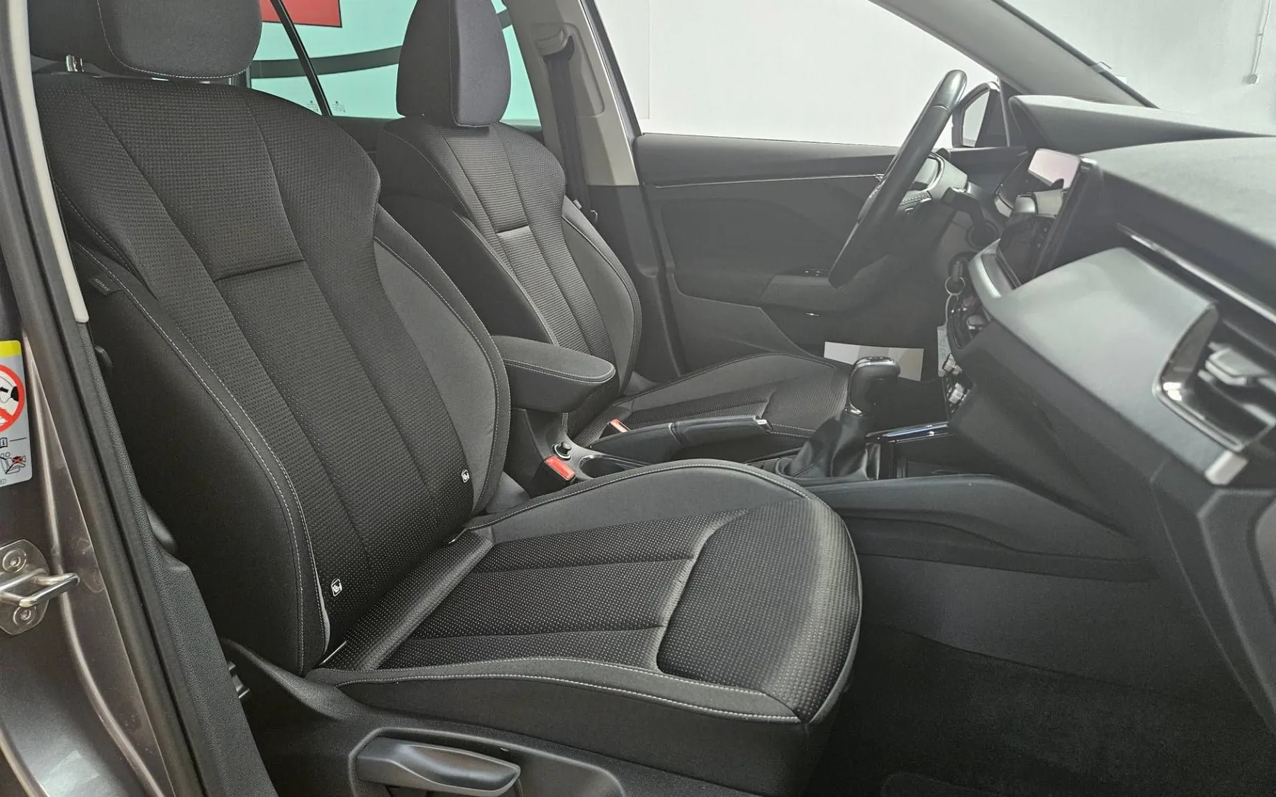 Notranja slika - Škoda Kamiq - 1.5 TSI Ambition DSG... - 9