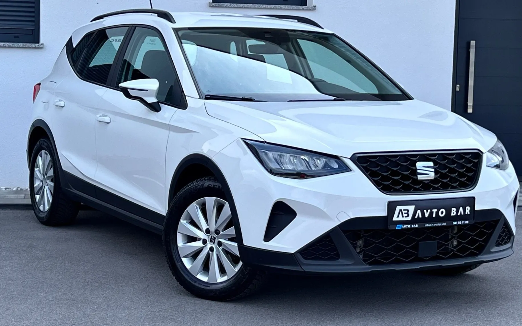 Zunanja slika - Seat Arona - 1.0 TSI+1. LAST+SLO+ALU+TEMP+110KM - 3