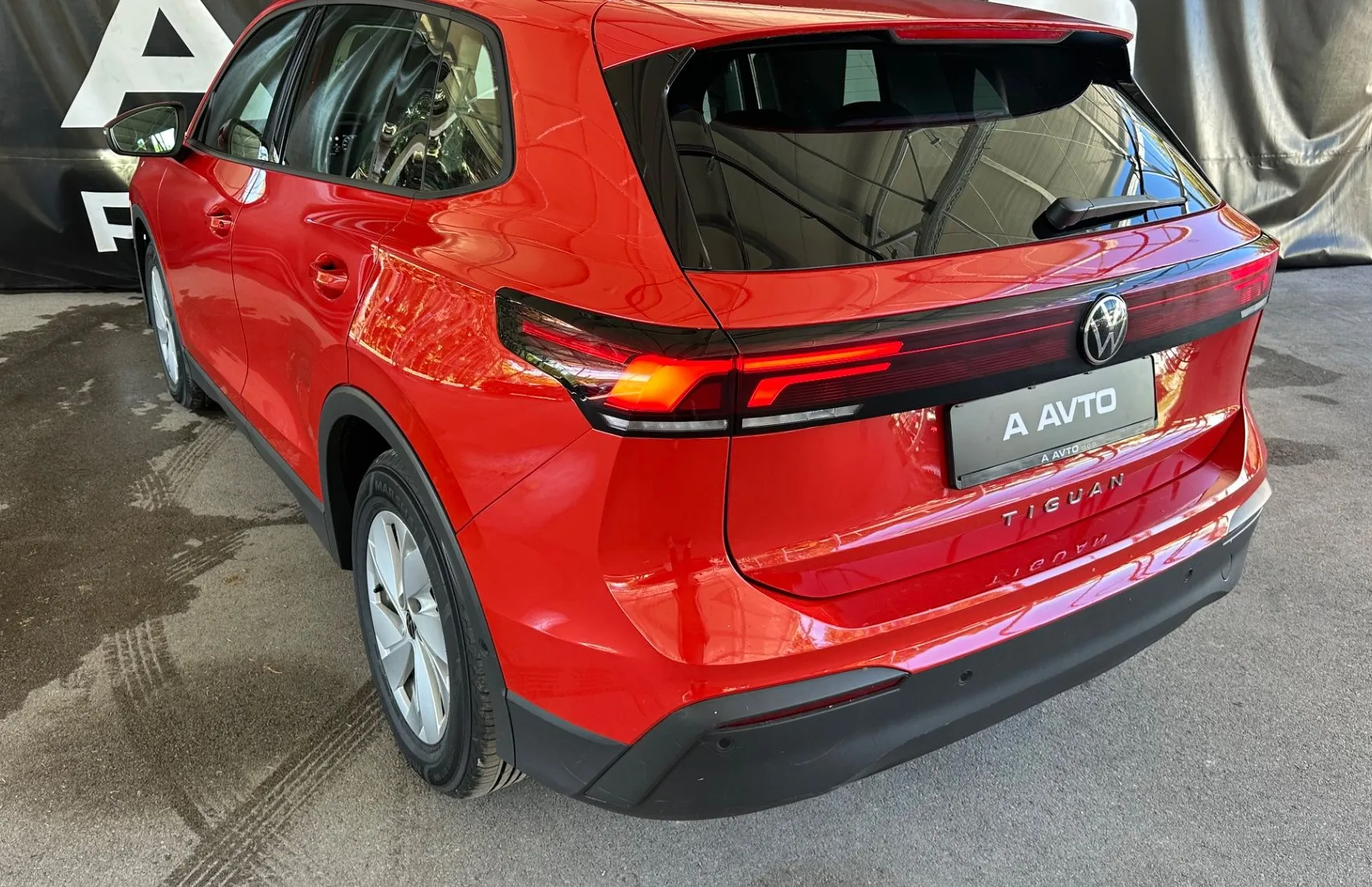 Zunanja slika - Volkswagen Tiguan - 2.0 TDI DSG-KAMERA-ACC-LINE+M.KOT ASSIS.-ALU... - 5