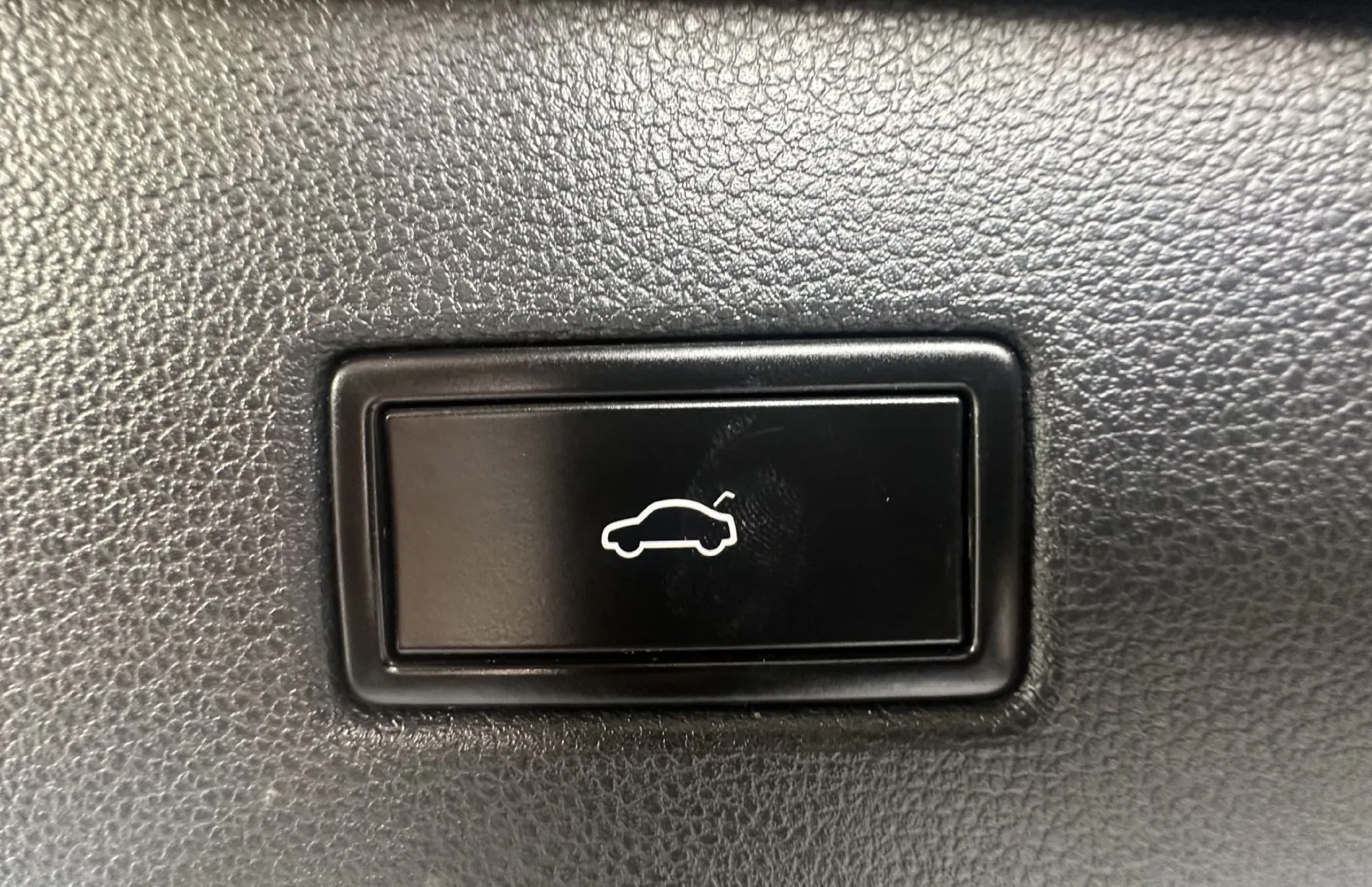 Zunanja slika - Volkswagen Tiguan - 2.0 TDI Comfort DSG.110kW.NAVI.ALU.PDC.DIZEL - 19