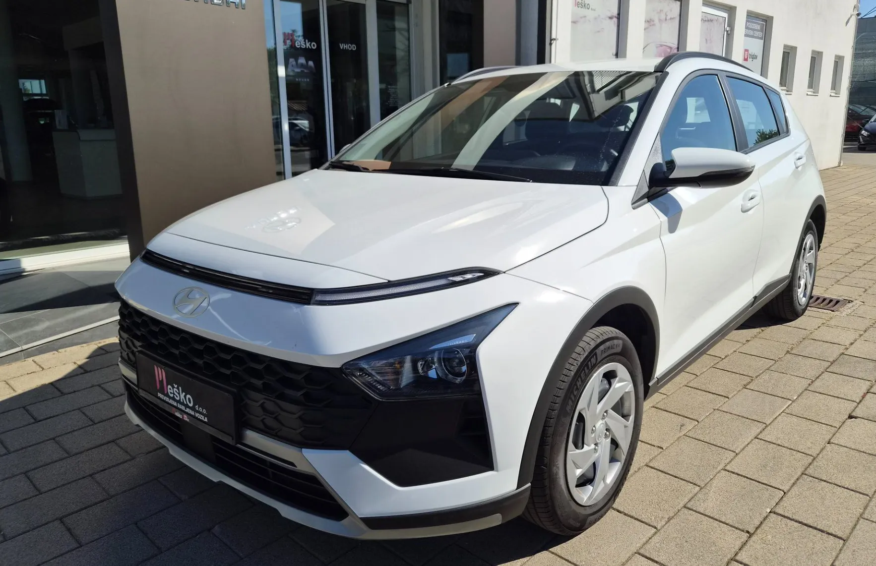 Zunanja slika - Hyundai Bayon - 1.2 MPI slo-1 last-tov.garancija-kamera-ac-pdc-... - 1