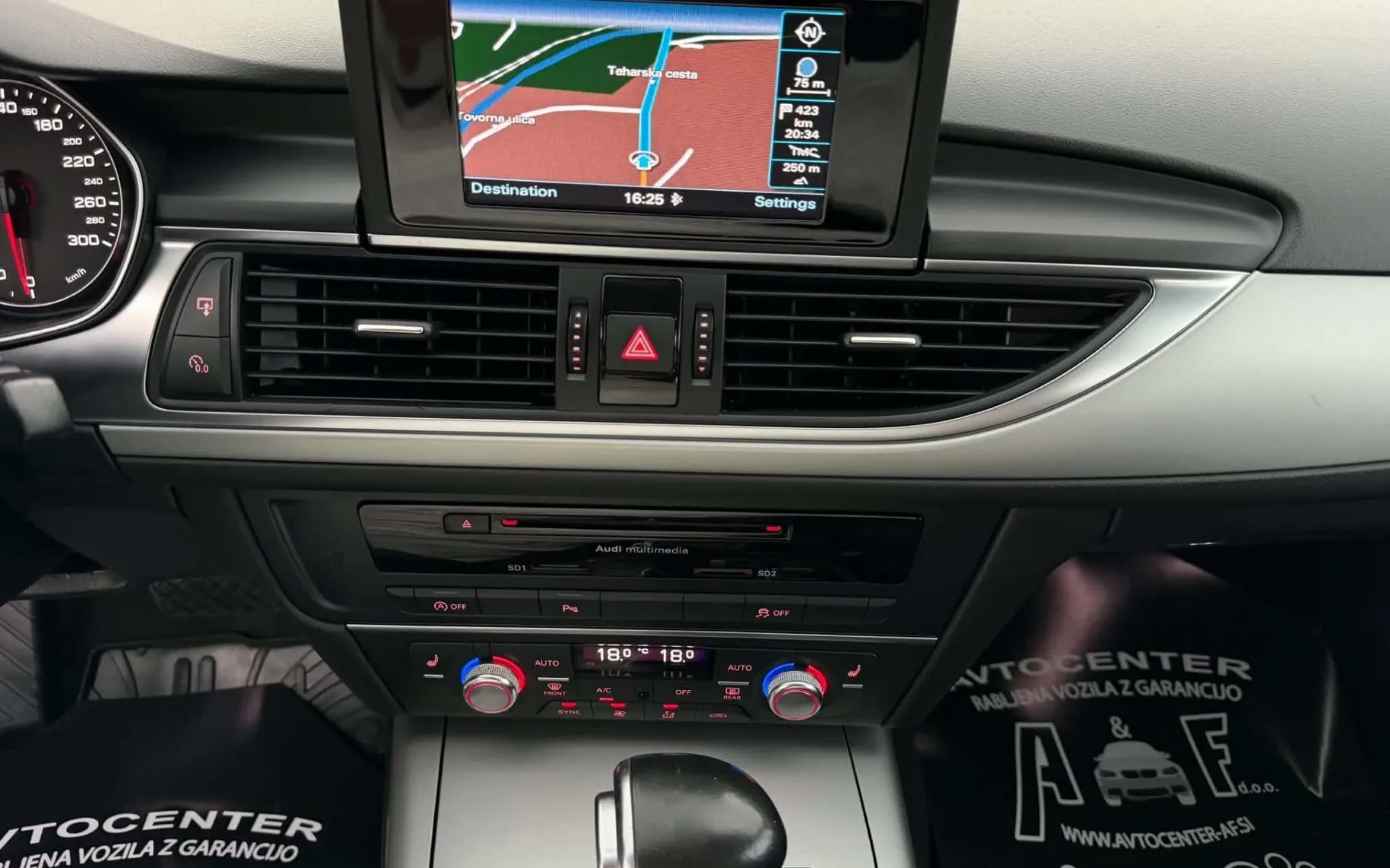 Notranja slika - Audi A6 Avant - 2.0 TDI ultra S-tronic - 11
