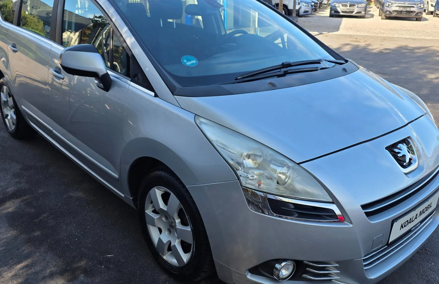 Zunanja slika - Peugeot 5008 - Premium 1.6 HDi FAP 7SEDEŽEV-KLIMA-ALU PLATIŠČA - 3
