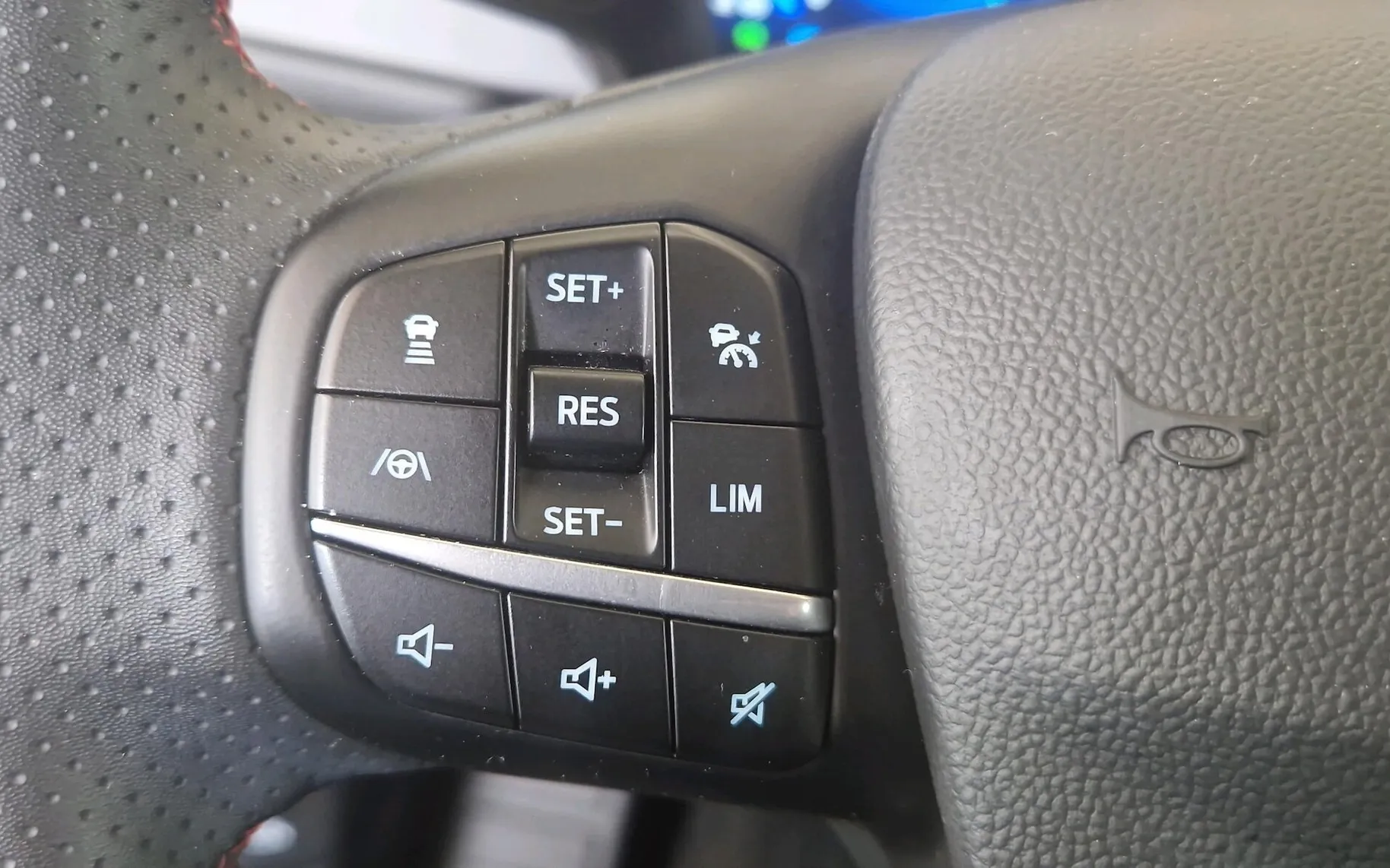 Zunanja slika - Ford Kuga - St-Line X 2.5 Hyb FHEV-SLO-RADAR-LED-NAVI-HEADUP - 14