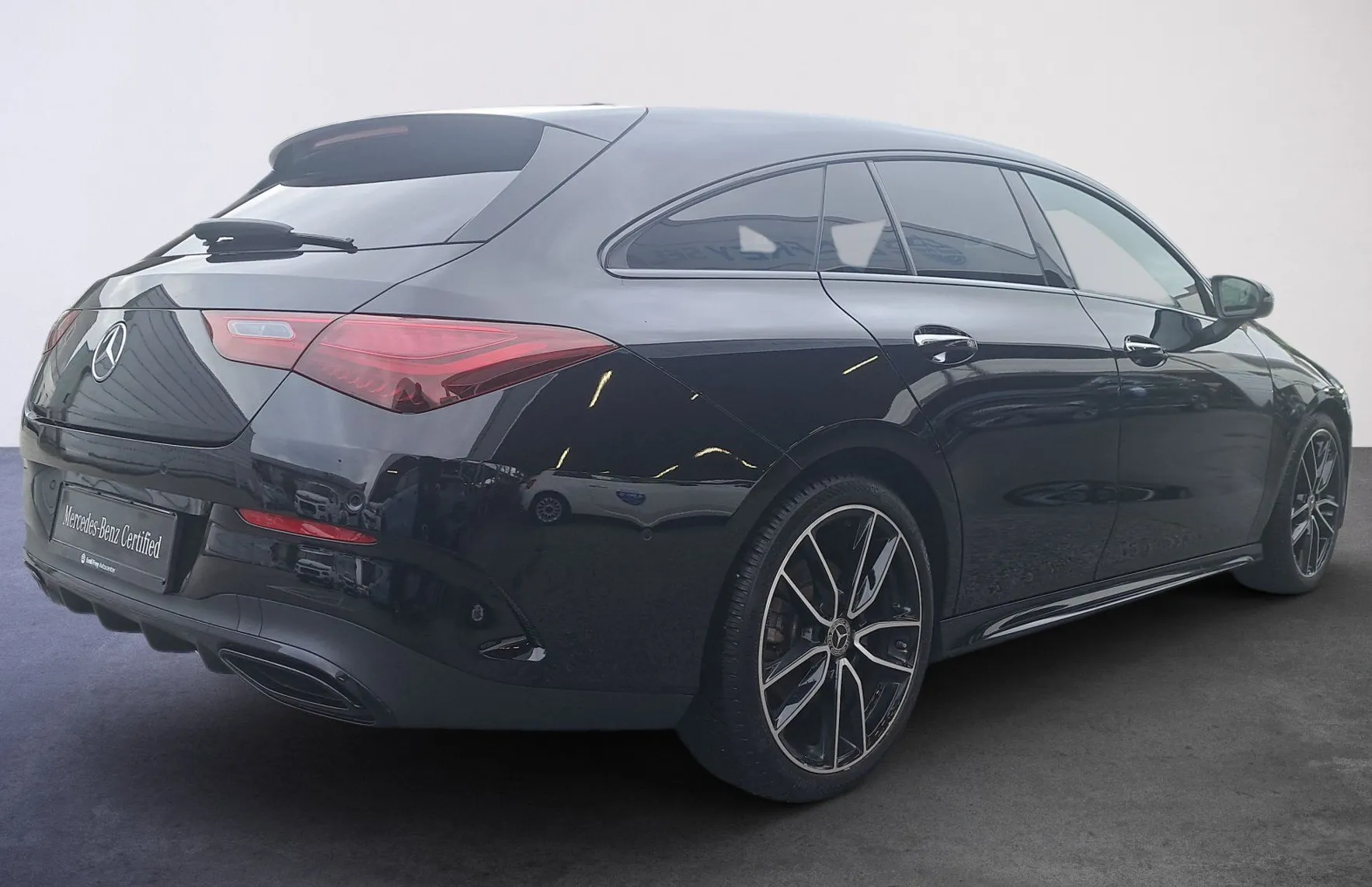 Zunanja slika - Mercedes-Benz CLA-Razred - CLA Shooting Brake CLA 200 d Shooting Brake AMG Line Avt. - 3