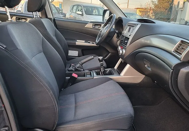 Zunanja slika - Subaru Forester - 2.0D 4X4 - HITRI KREDIT BREZ POLOGA - 9