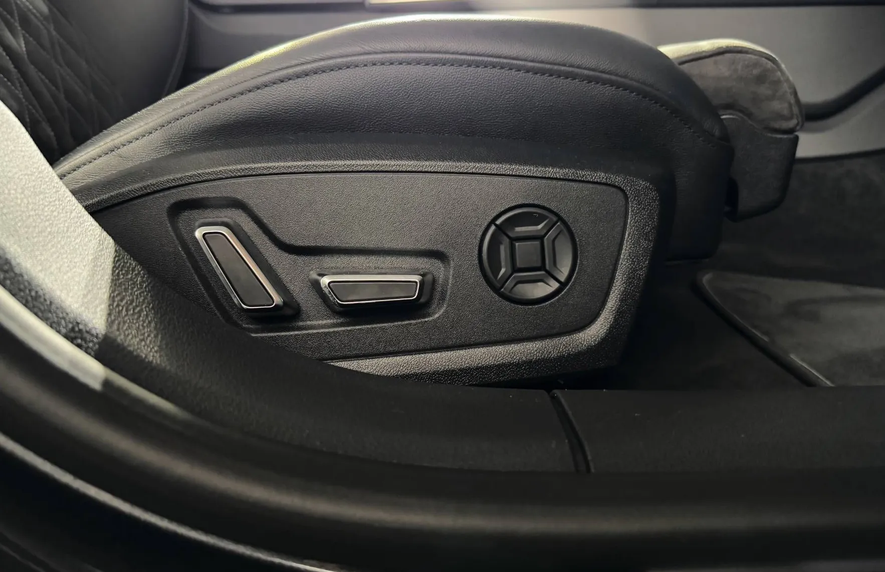 Zunanja slika - Audi S7 - Sportback TDI Tiptronic QUAT.+WEBASTO+MATRIX+ACC - 17