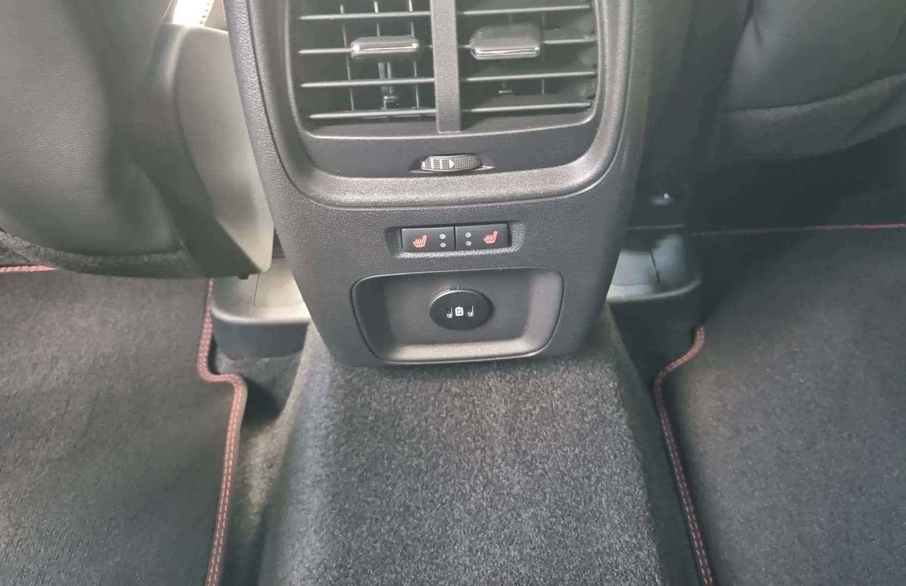 Zunanja slika - Ford Kuga - St-Line X 1.5 EcoBoost 186KM A8 - 18