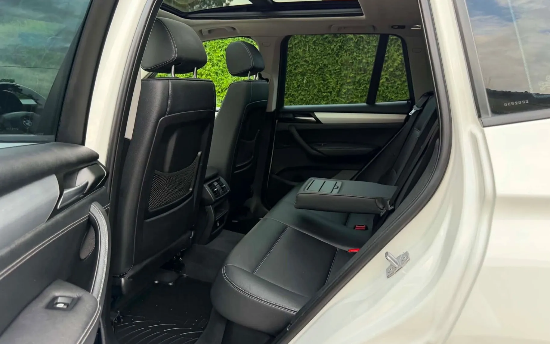 Notranja slika - BMW serija X3: - 18D-AUT-107.000km-PANORAMA-LIZING ZA TUJCE-NAVI- - 10