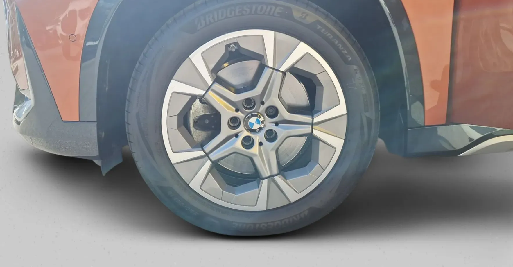 Zunanja slika - BMW X1 - serija :  xDrive23d xLine Avt. el. kljuka - 16