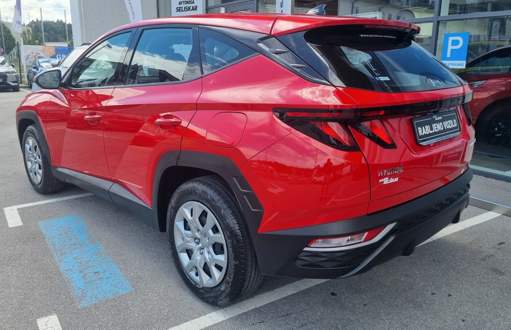 Zunanja slika - Hyundai Tucson - 1.6 TGDi SLOVENSKI + 1. LASTNIK + POTRJENA KNJIGA - 6