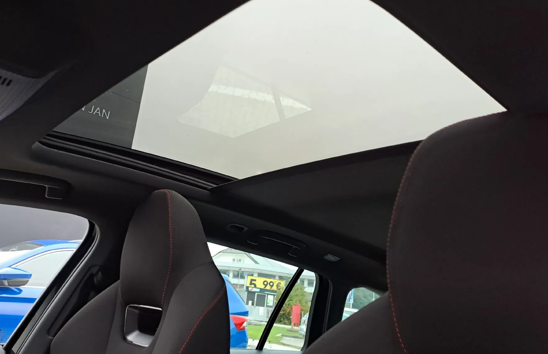 Zunanja slika - Škoda Octavia - Combi 2.0 TSI RS DSG - 16