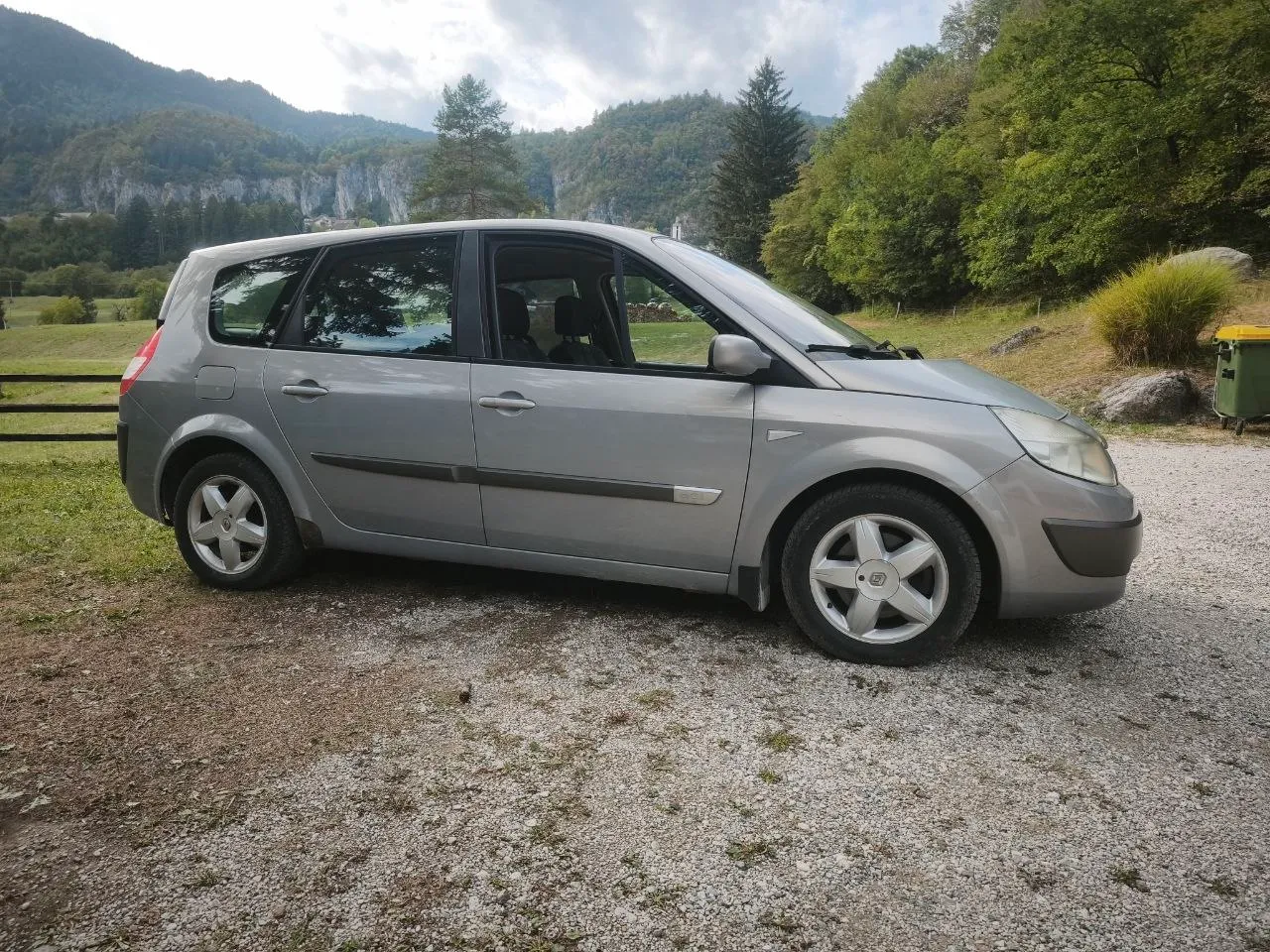 Zunanja slika - Renault Scénic - 1,5 dCi Dynamique Confort - 8