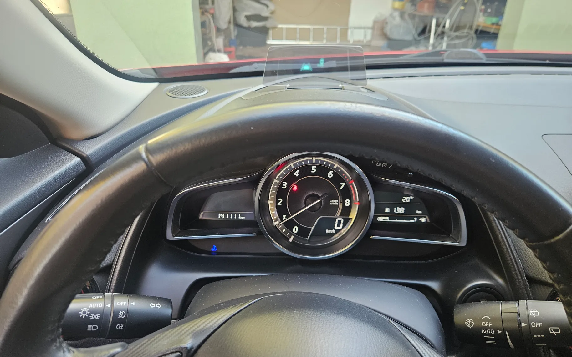 Notranja slika - Mazda CX-3 - G120 Attraction - 11