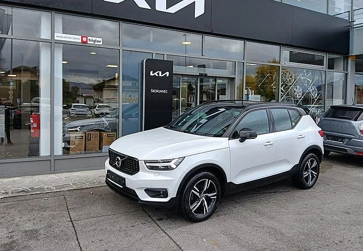 Zunanja slika - Volvo XC40 - 2.0 D3 R-Design 2WD -VIRTUAL -KAMERA -MEMORY - 1