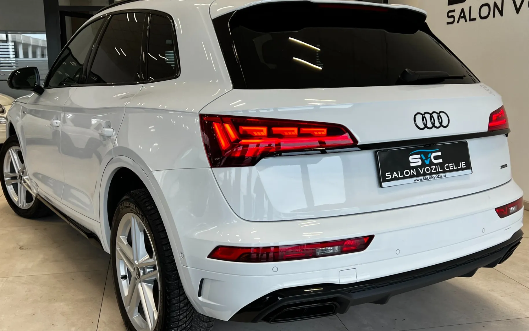 Zunanja slika - Audi Q5 - 40 TDI-Q-S-LINE-MATRIX-HUD-VIRTUAL-KAM360-KEYLESS - 7
