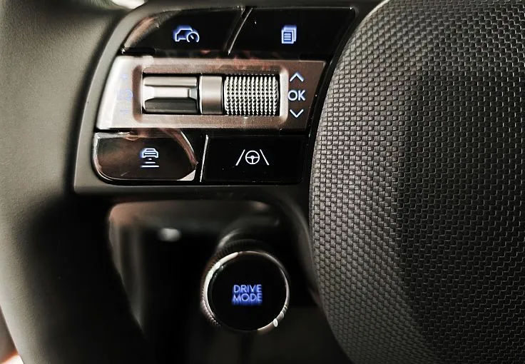 Zunanja slika - Hyundai Inster - 42 KWH TREND-AKT.TEMP-APPLE-DAB-KAMERA-VIDEO - 10