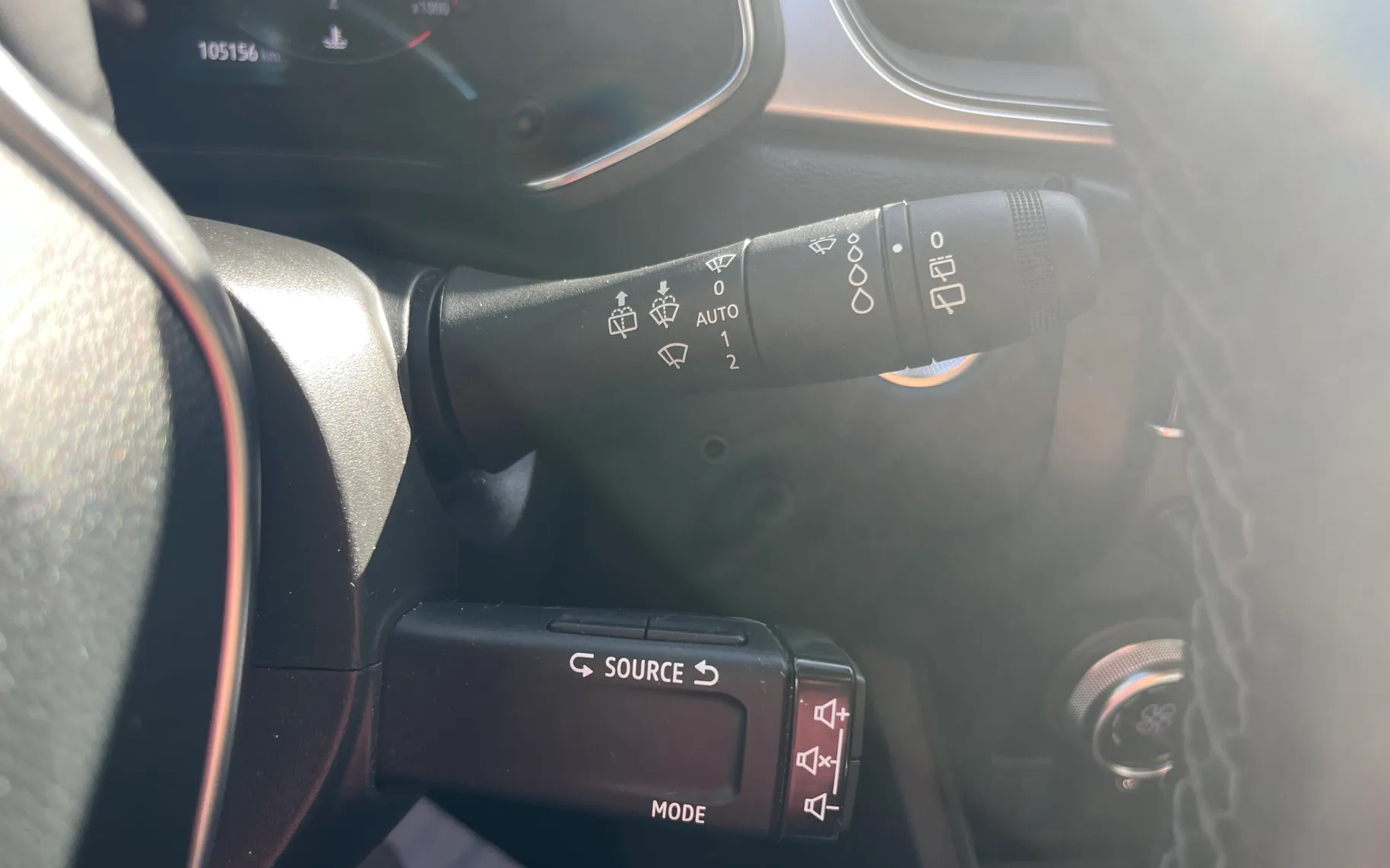 Notranja slika - Renault Captur - 1.0 / - 17