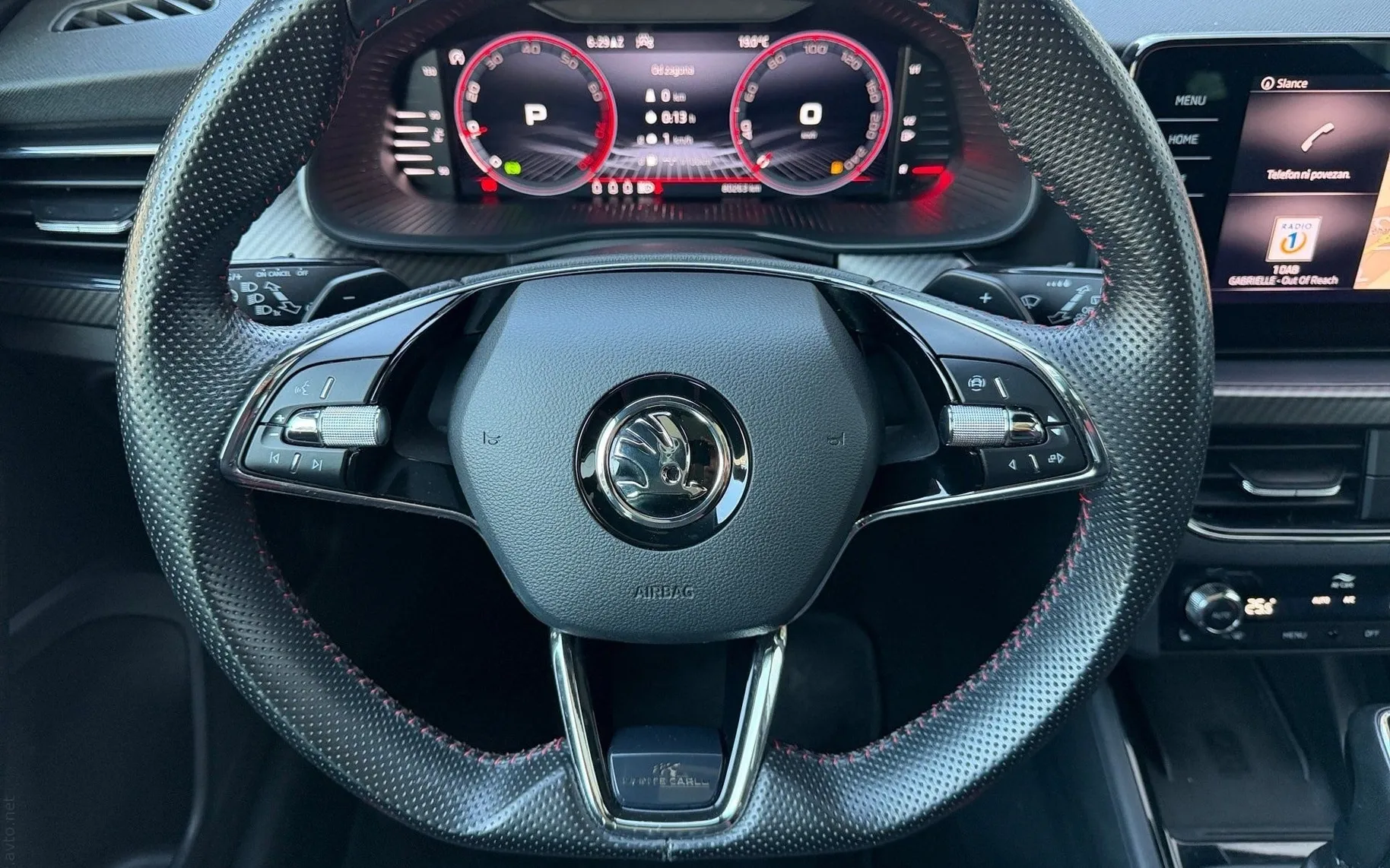 Notranja slika - Škoda Kamiq - 1.5 TSI Monte Carlo DSG-Panorama-Navi-AppConnect - 8