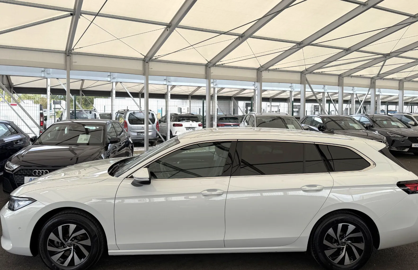 Zunanja slika - Volkswagen Passat - Variant Business 1.5 eTSI DSG - 3