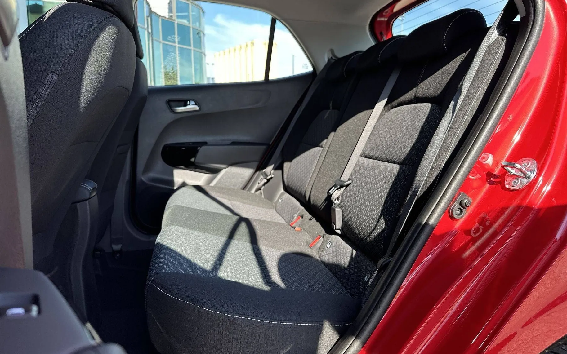Notranja slika - KIA Picanto - 1.2 MPI Trend MT 2025 - 15