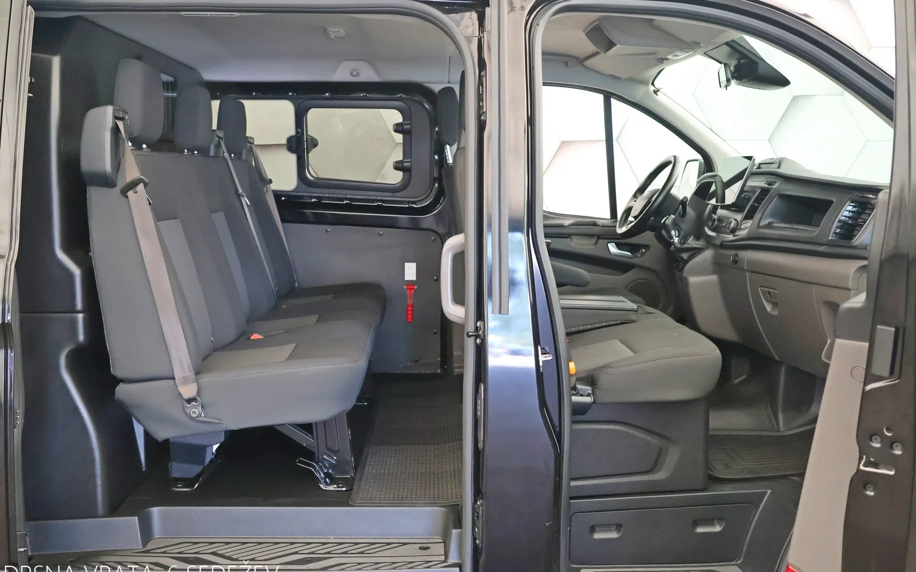 Zunanja slika - Ford E-Transit Custom - 2.0 TDCi L2H1 130KM 1+5 - 10