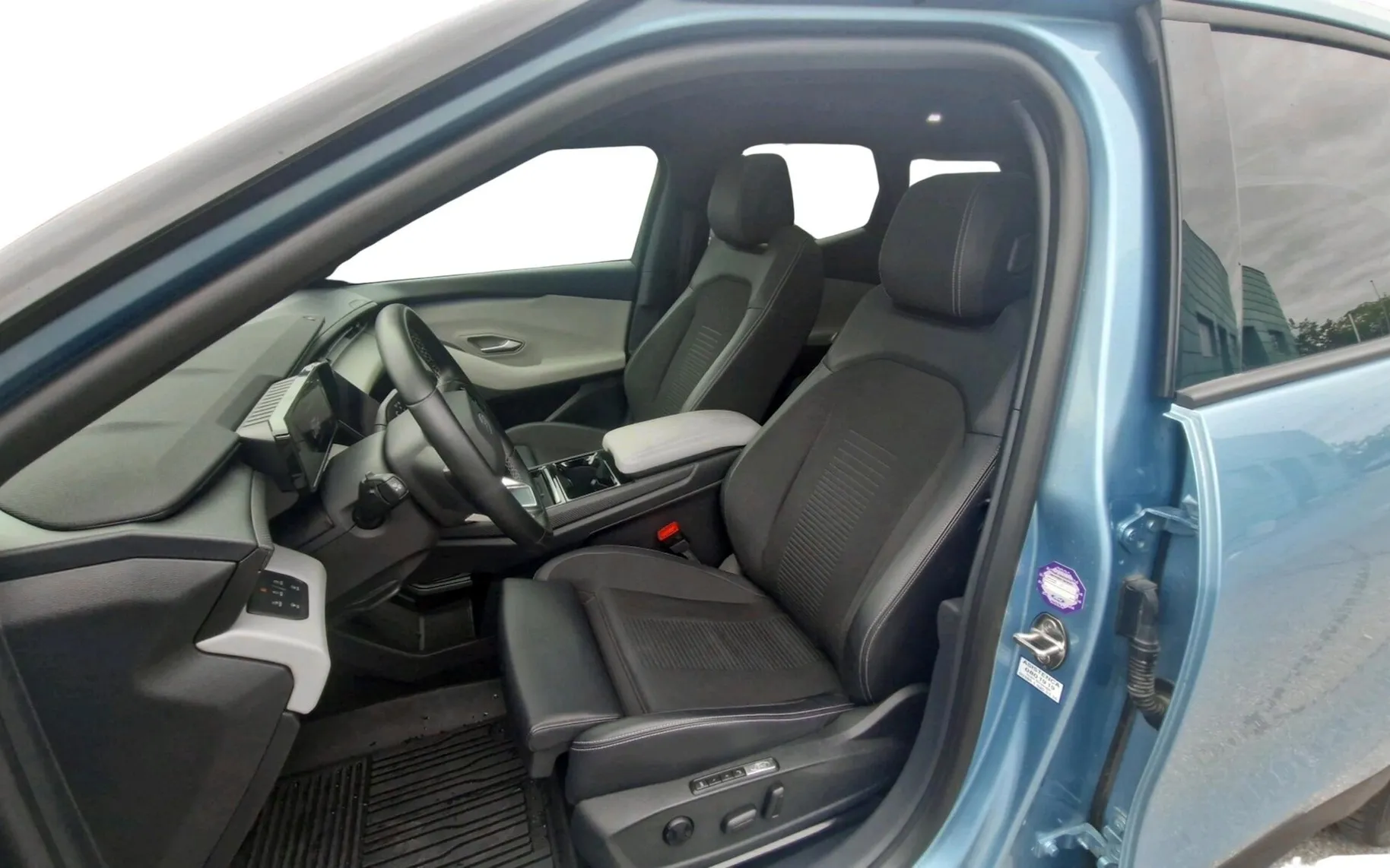 Zunanja slika - Ford Explorer - PREMIUM AWD 340KM PODALJŠAN DOSEG-SLO-PANORAM-360o - 5