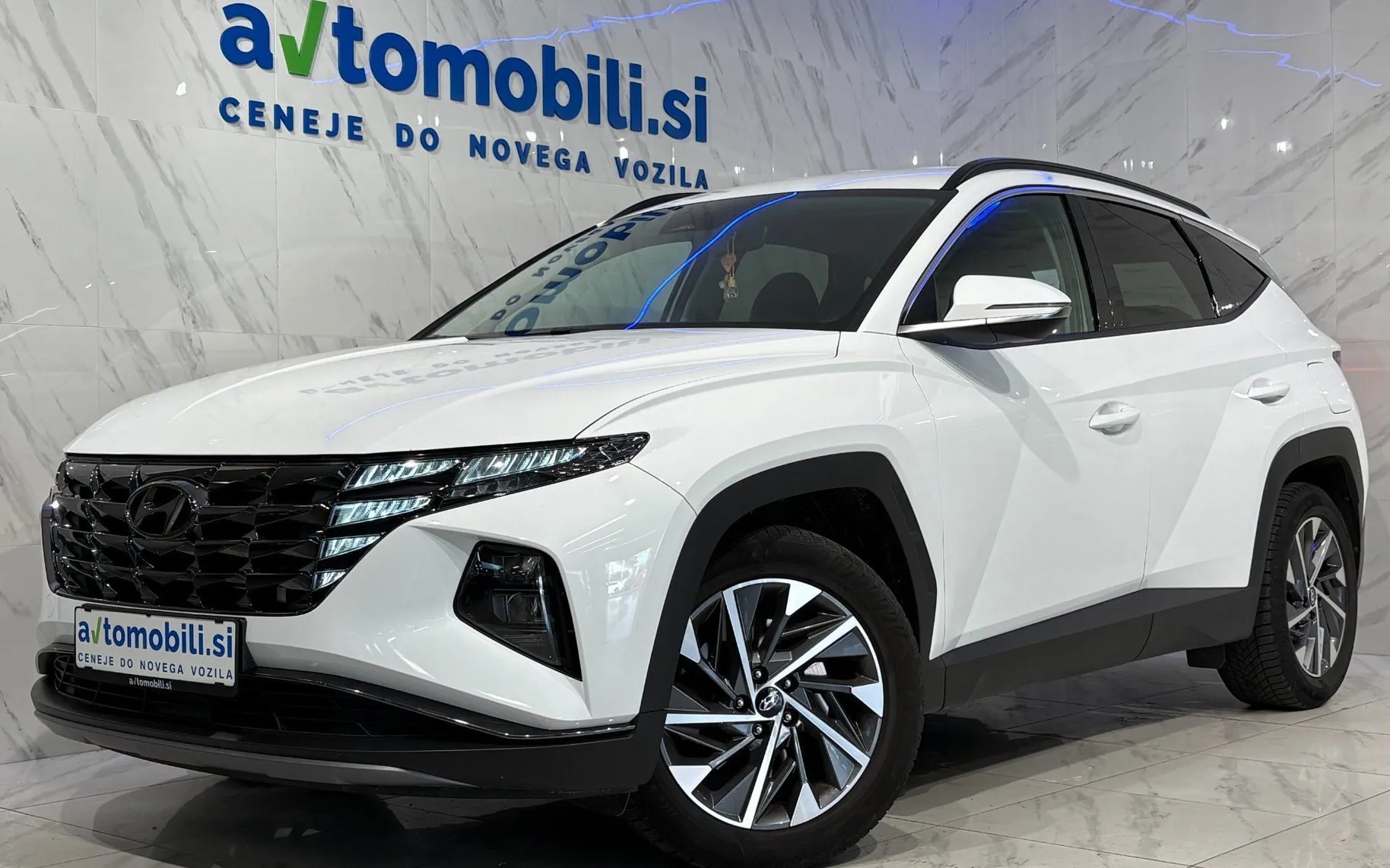 Zunanja slika - Hyundai Tucson - 1.6 T-GDI Slovensko vozilo - Kamera - Garancija - 1