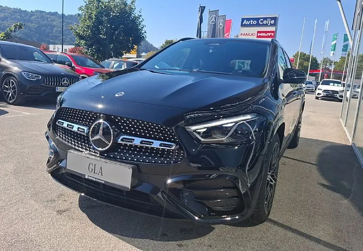 Zunanja slika - Mercedes-Benz GLA-Razred - GLA 180 AMG Line Avt. - 6