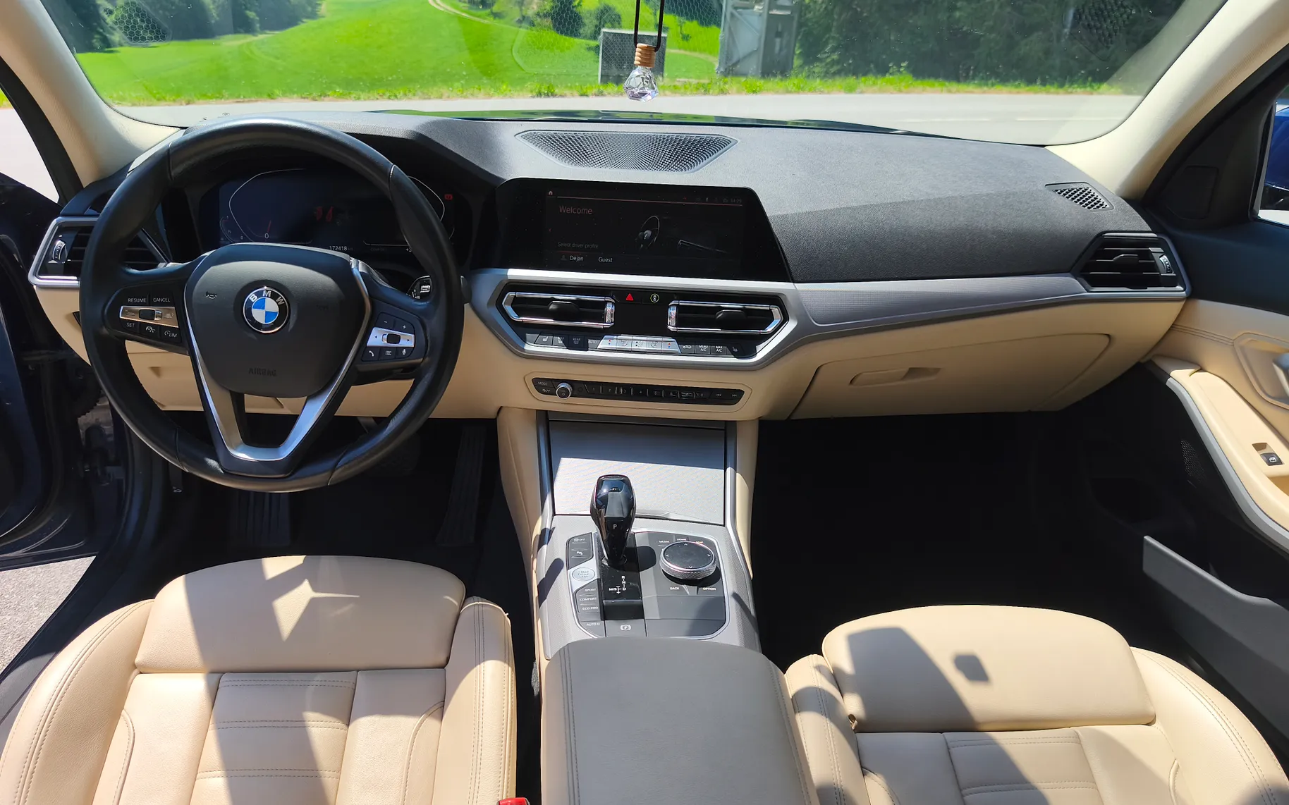 Notranja slika - BMW Serija 3 - 320d Touring Avt. - 6