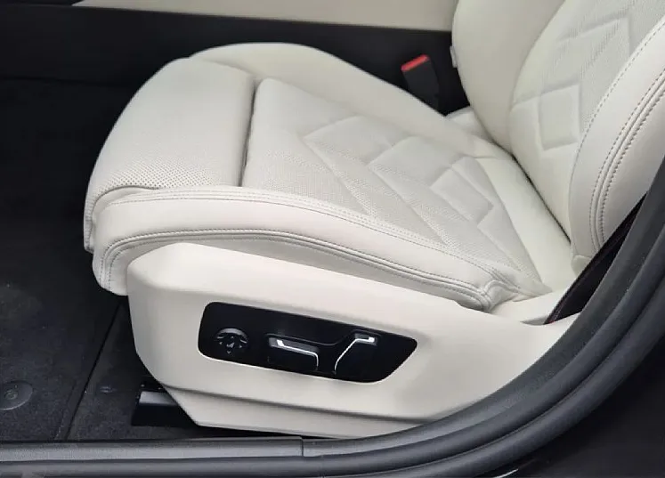 Zunanja slika - BMW i5 - xDrive40  AT - 12