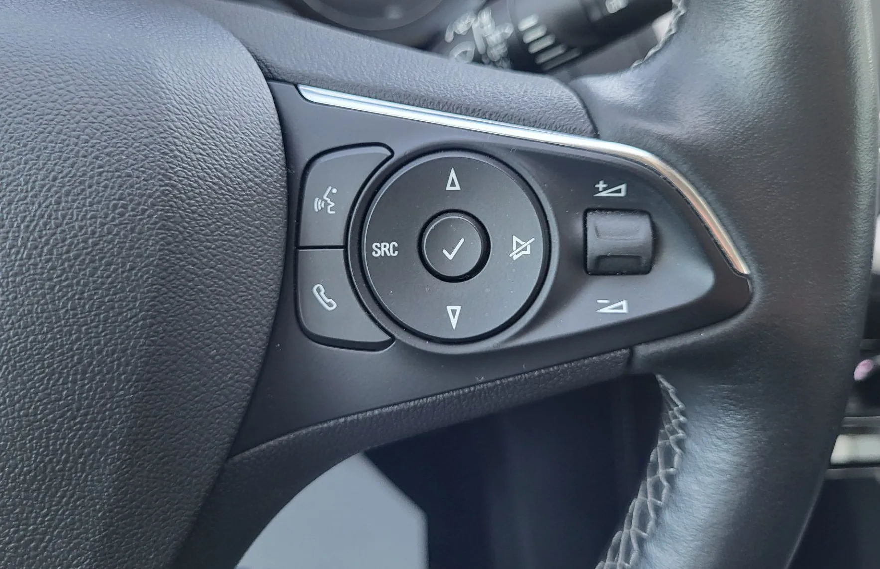 Zunanja slika - Opel Grandland X - 1.5 CDTI - 15