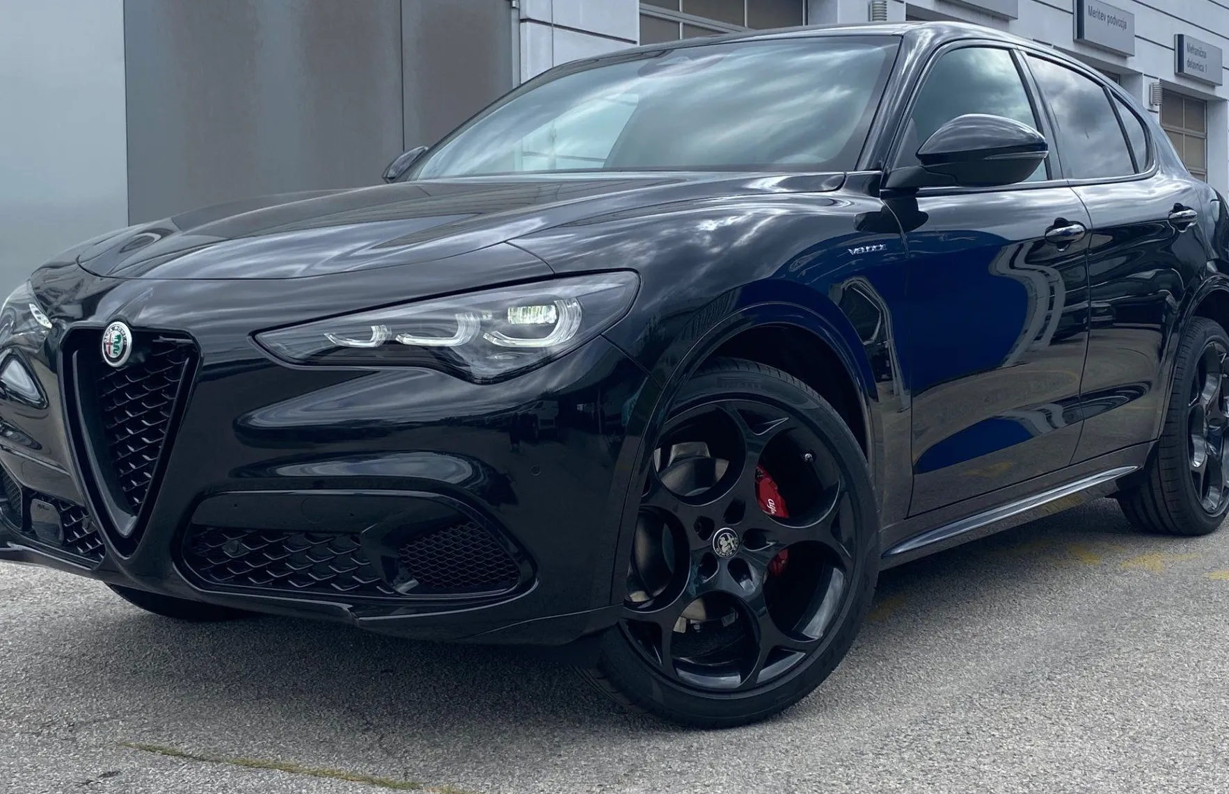 Zunanja slika - Alfa Romeo Stelvio - Q4 2.2 Multijet 210 Veloce Avt. - 1