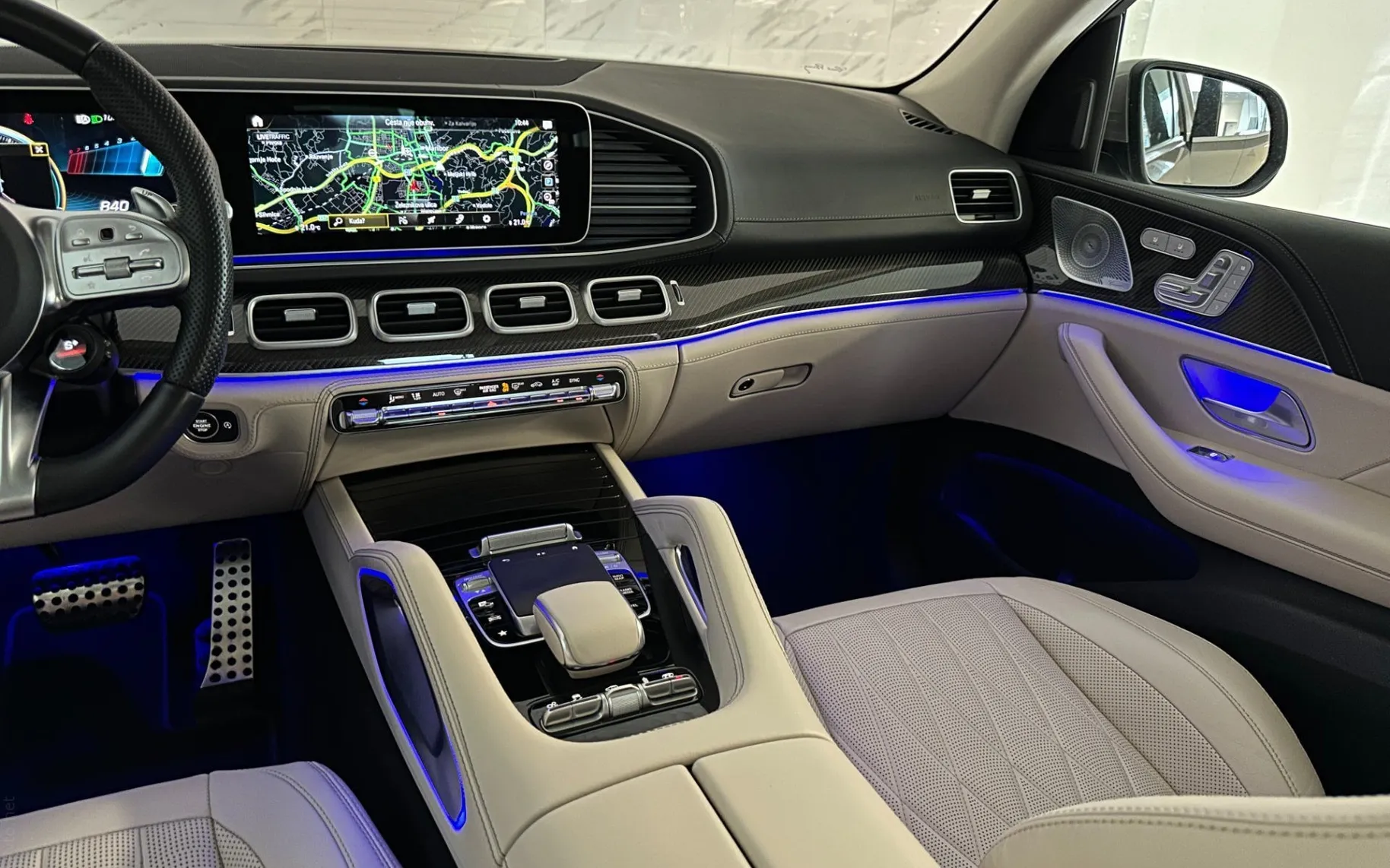 Notranja slika - Mercedes-Benz GLE-Razred - AMG 53 4Matic+|Pano|ACC|Hlaj|360K|Kljuka|Masaža| - 10