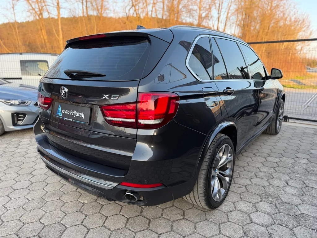 Zunanja slika - BMW X5 - serija  xDrive30d - 11