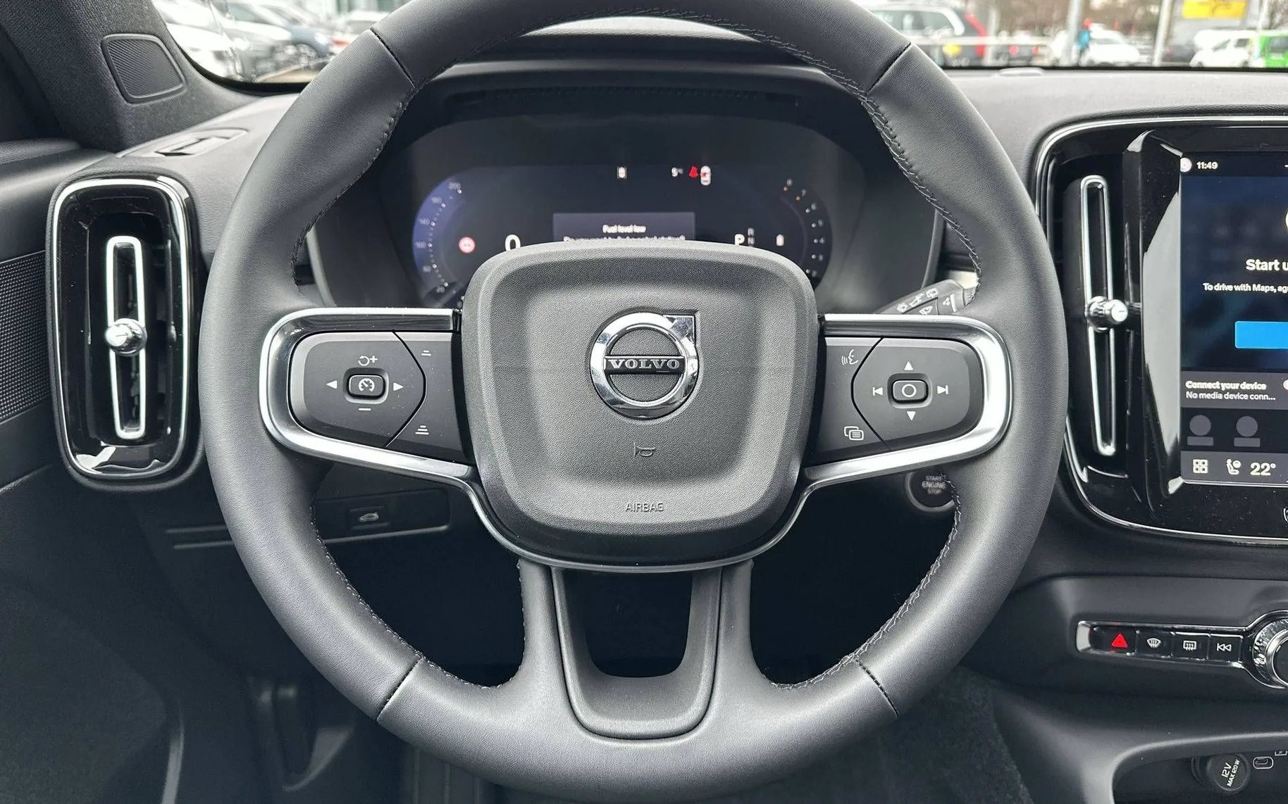 Notranja slika - Volvo XC40 - B3 P Core AT DCT... - 19
