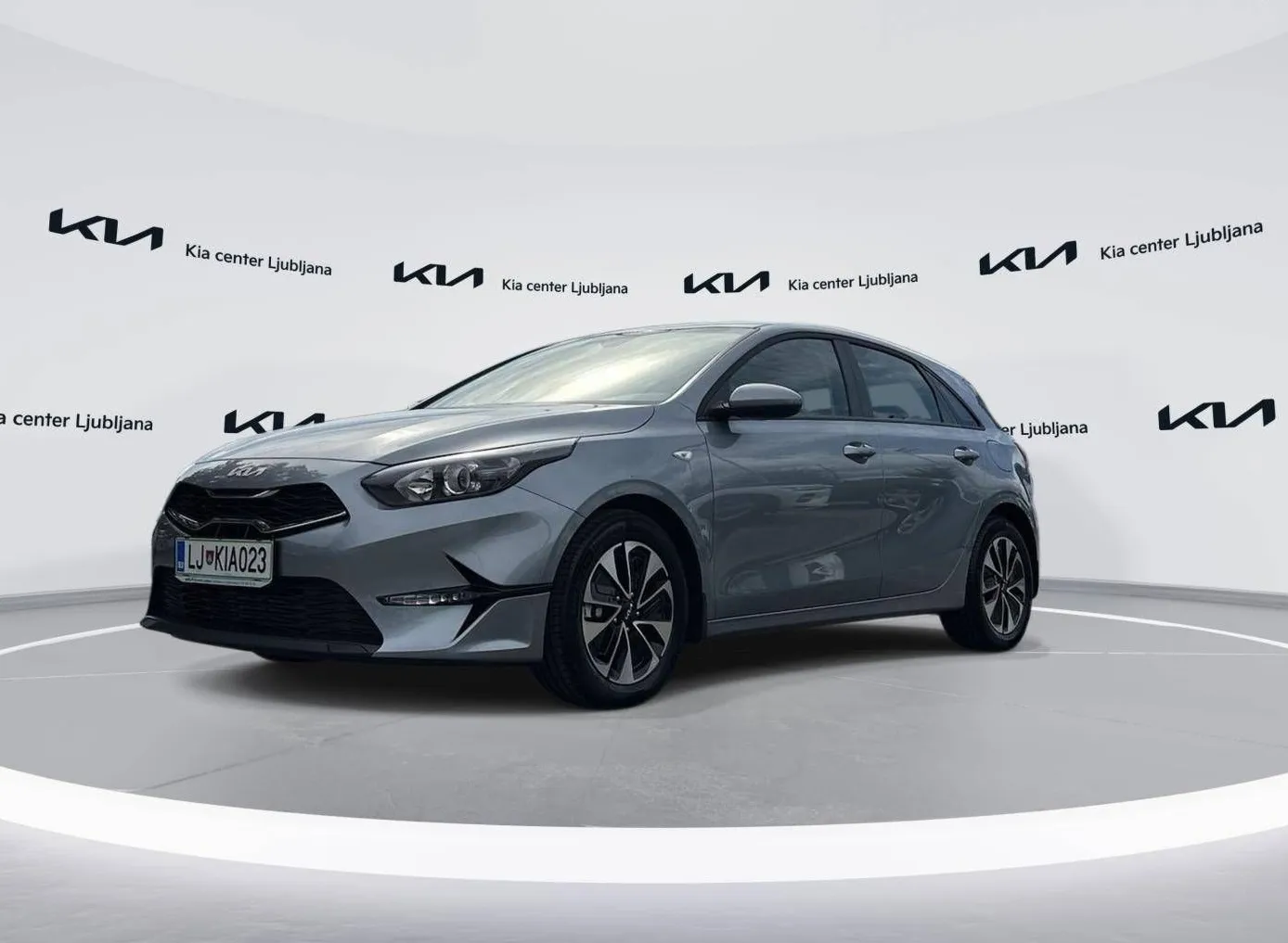 Zunanja slika - KIA Ceed - 1.0 T-GDi LX Champion+ ISG. M T - 1