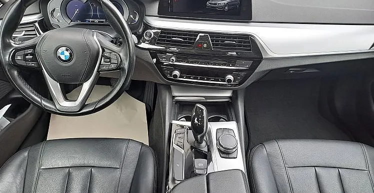 Zunanja slika - BMW Serija 5 - Touring: 520d xdrive - 10