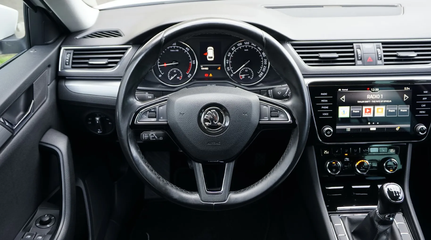 Zunanja slika - Škoda Superb - 2.0 TDI Style Combi  110 kW+Xenon+Memory+ACC+Kamer - 12