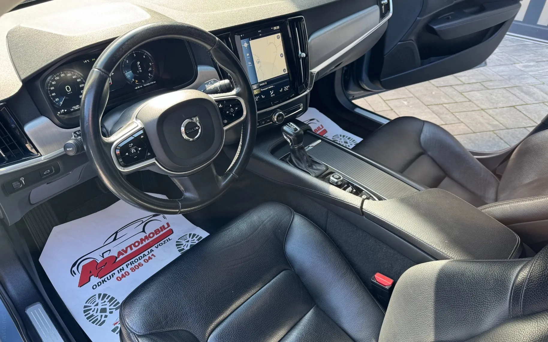 Notranja slika - Volvo V90 - D5 A AWD 4X4-KAMERA 360-ACC-NAVI-ALU-... - 8