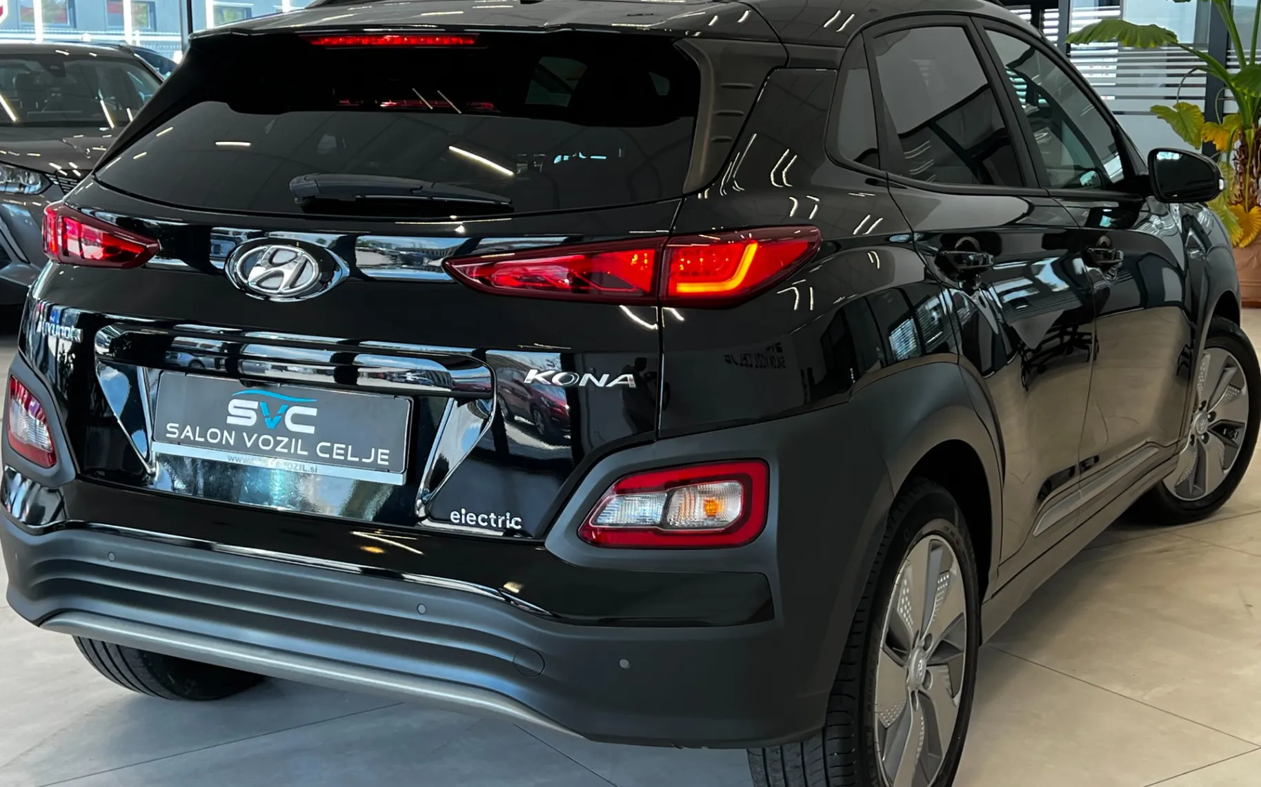 Zunanja slika - Hyundai Kona - FASHION 64 KWH - 4